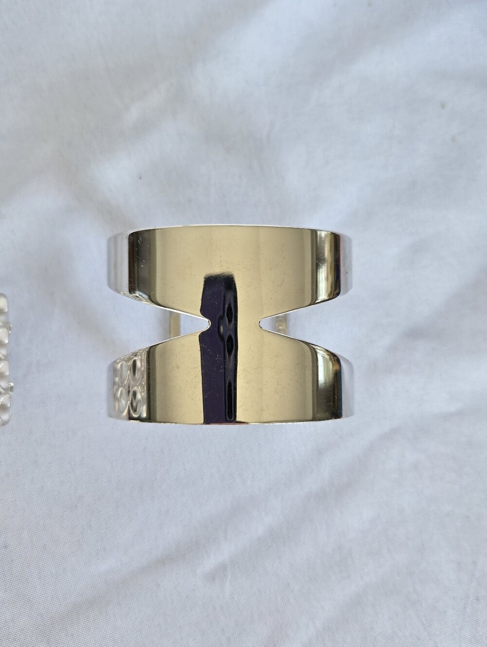 Set of 2 Silver Tone Statement Cuff Bracelets –Rhinestone Openwork & Modern Wide - Picture 9 of 13